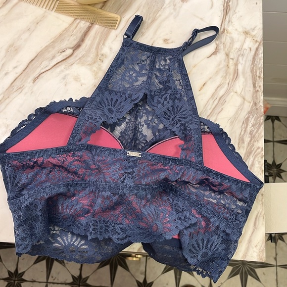 Victorias Secret PINK Lace Bralette - Picture 2 of 3
